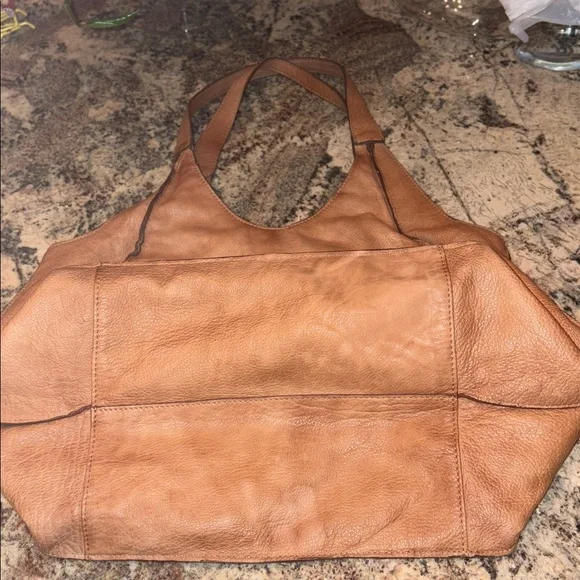 Lucky Brand Patti leather hobo tote in Topanga Tan. - Picture 16 of 16